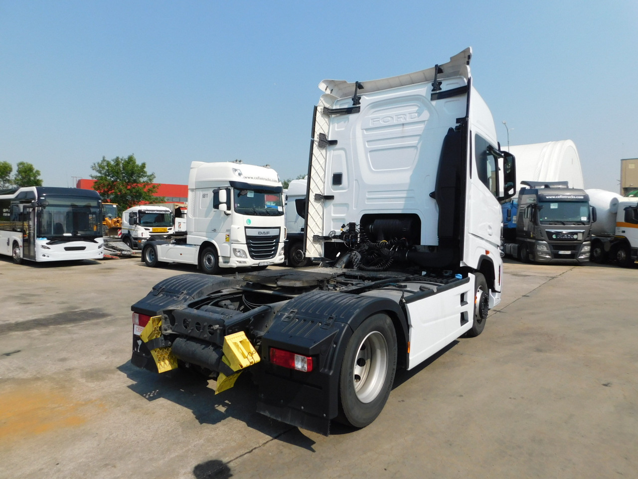 Ford F max 4x2 scab e6 12tx2620 - Tractor head: gambar 3 Ford F max 4x2 scab e6 12tx2620 - Tractor head: gambar 3