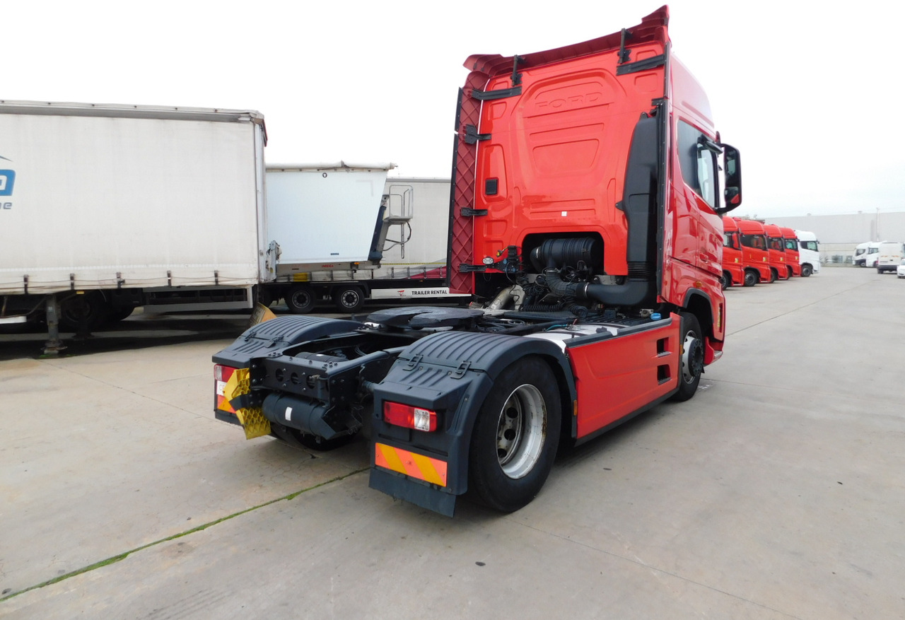 Ford F max 4x2 scab e6 12tx2620 - Tractor head: gambar 3 Ford F max 4x2 scab e6 12tx2620 - Tractor head: gambar 3