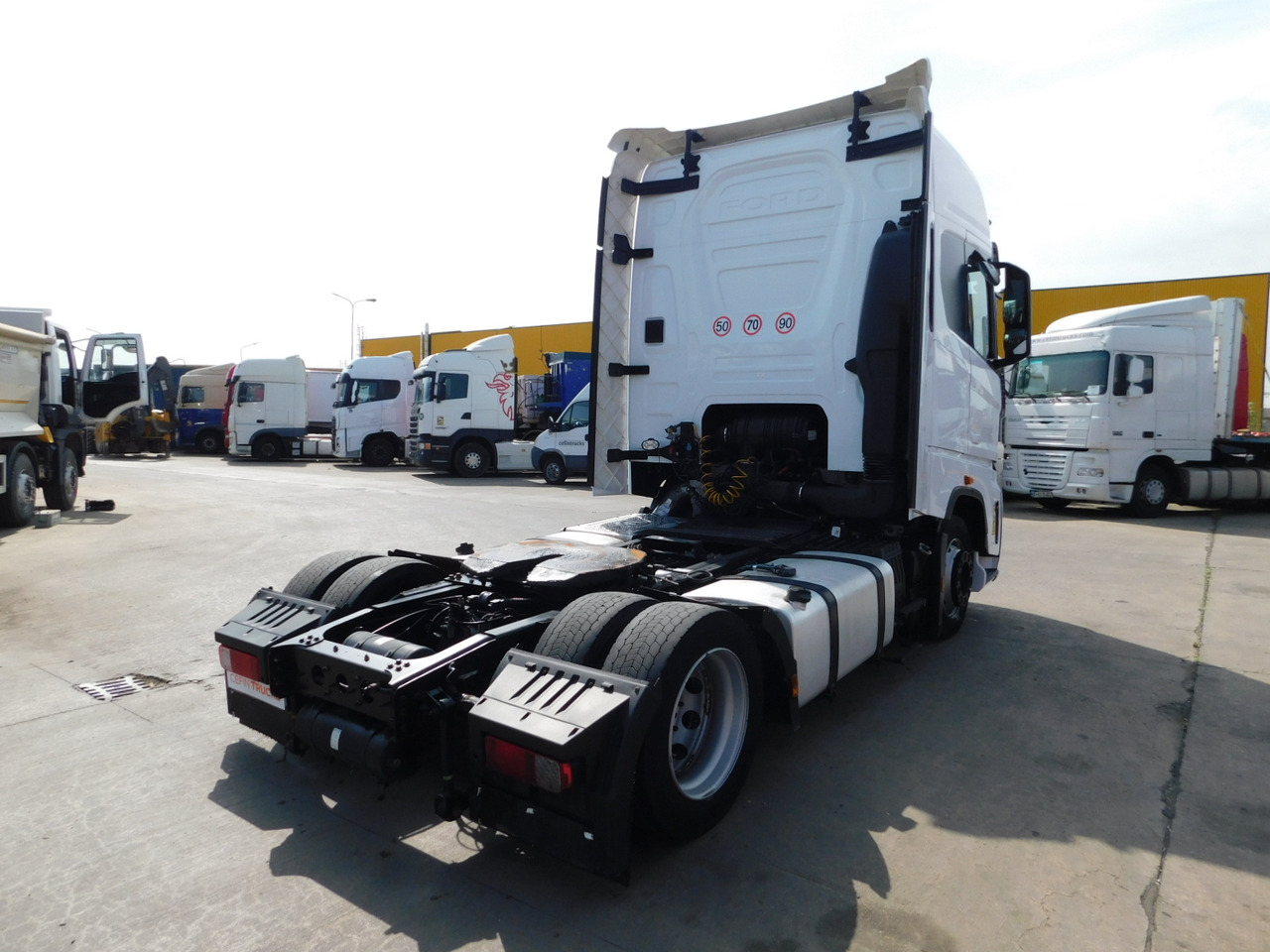 Ford F max ll 4x2 scab e6 12tx2620 - Tractor head: gambar 3 Ford F max ll 4x2 scab e6 12tx2620 - Tractor head: gambar 3