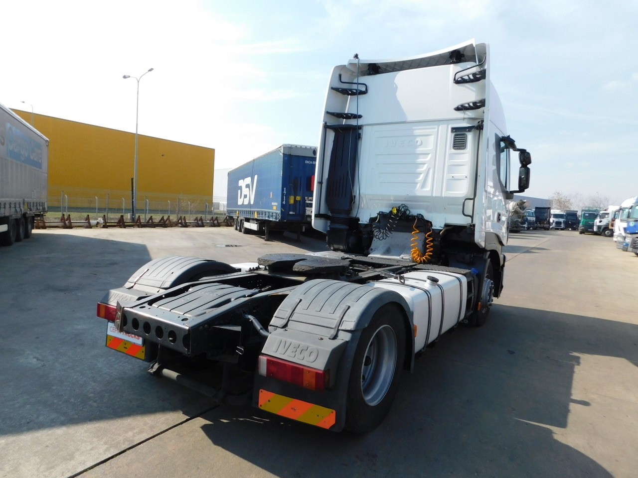 Iveco As440s48t - Tractor head: gambar 3 Iveco As440s48t - Tractor head: gambar 3