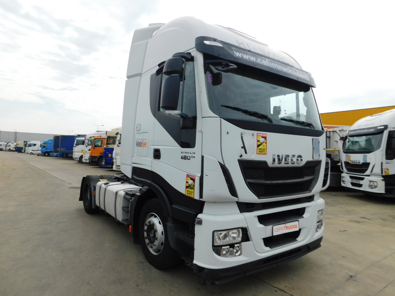 Iveco As440tp - Tractor head: gambar 2 Iveco As440tp - Tractor head: gambar 2