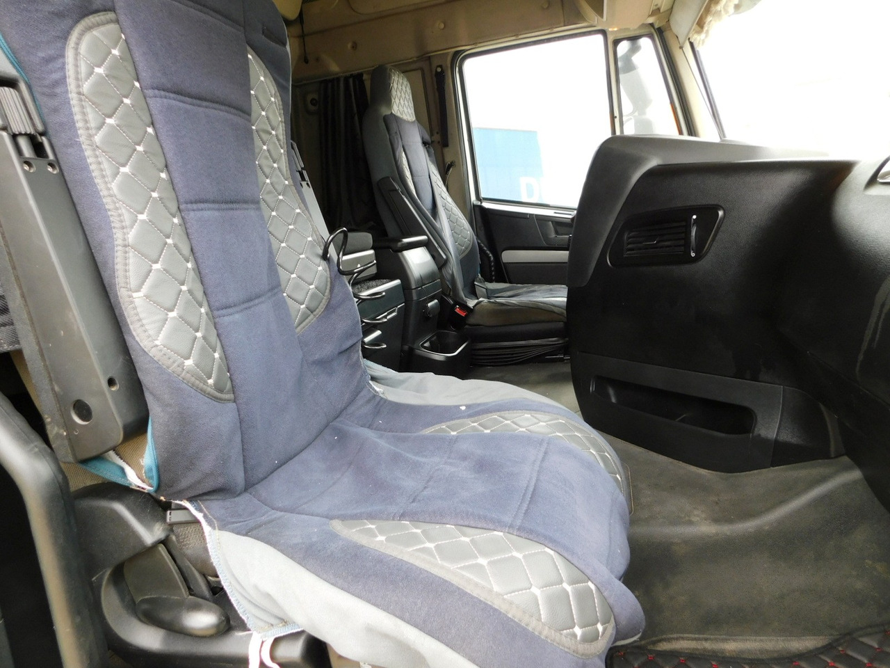 Iveco As440tp - Tractor head: gambar 5 Iveco As440tp - Tractor head: gambar 5