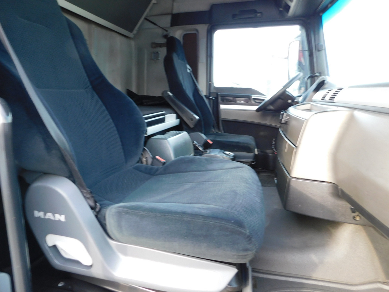 Man Tgx 18440 - Tractor head: gambar 5 Man Tgx 18440 - Tractor head: gambar 5