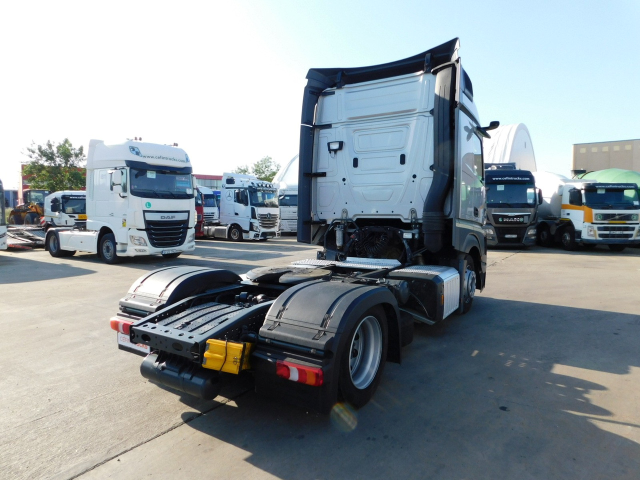 Mercedes Actros - Tractor head: gambar 3 Mercedes Actros - Tractor head: gambar 3