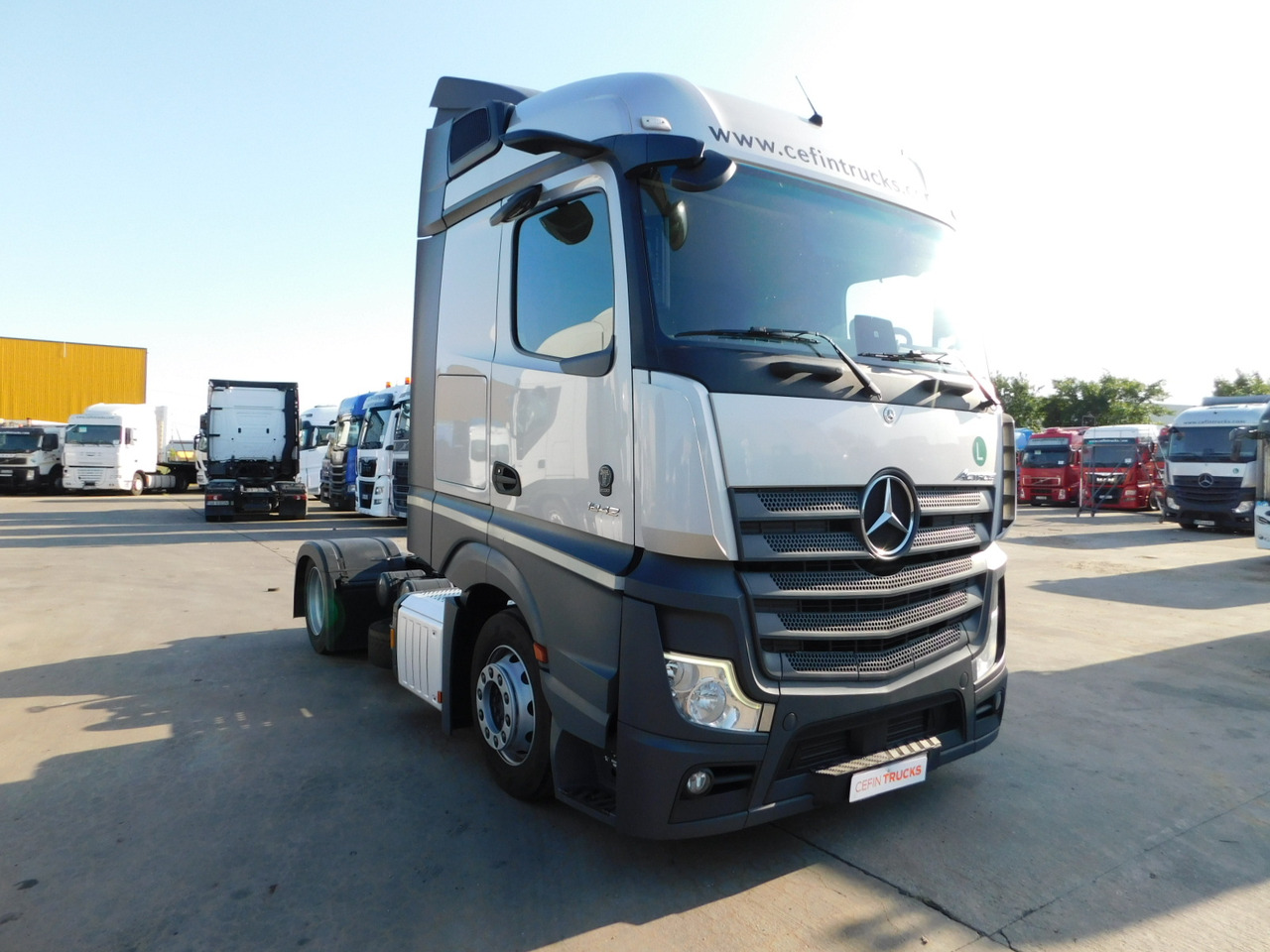 Mercedes Actros - Tractor head: gambar 2 Mercedes Actros - Tractor head: gambar 2