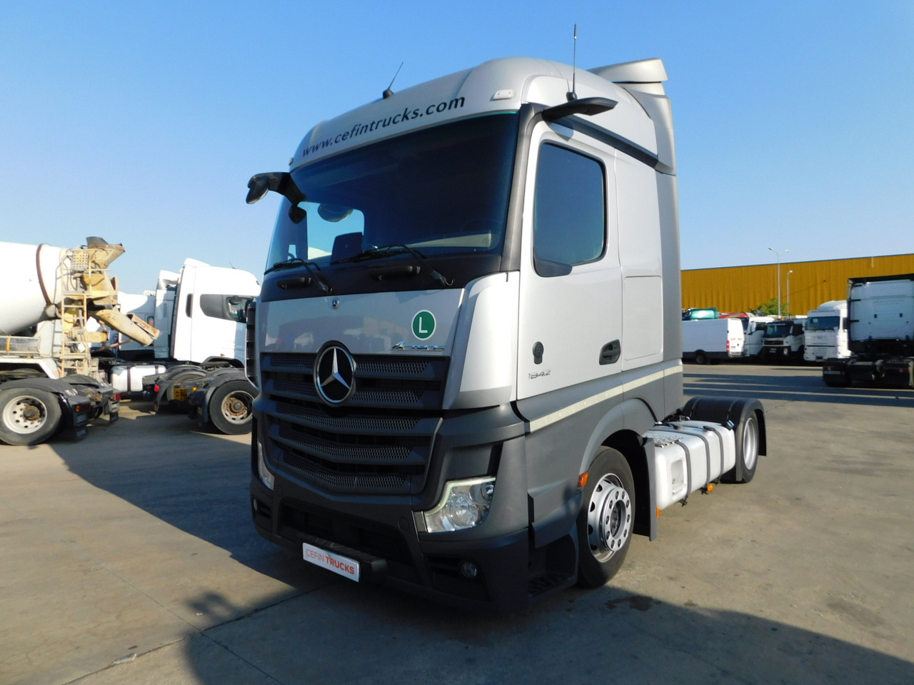 Mercedes Actros - Tractor head: gambar 1 Mercedes Actros - Tractor head: gambar 1
