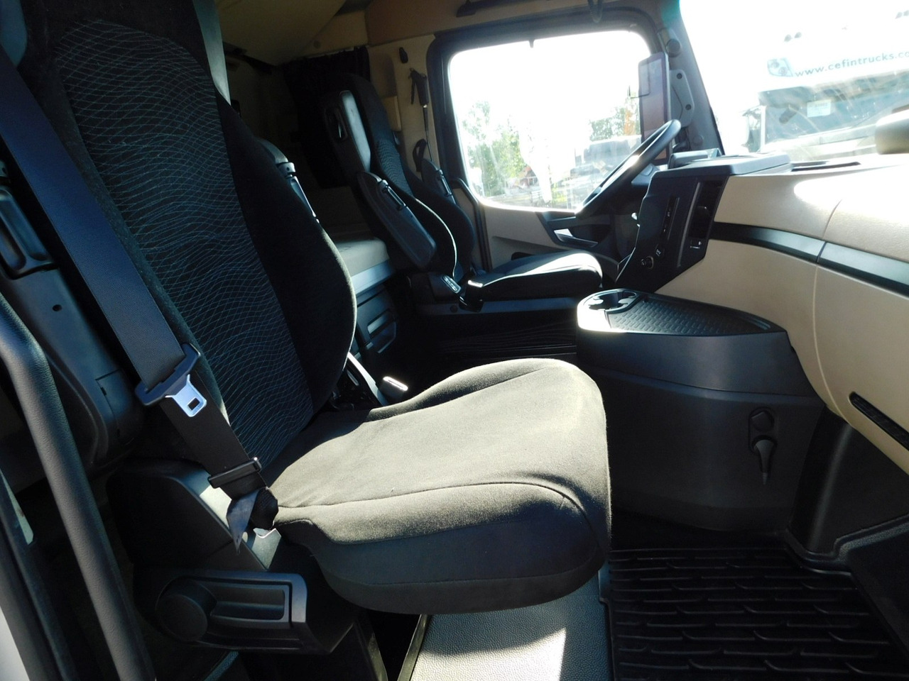 Mercedes Actros - Tractor head: gambar 5 Mercedes Actros - Tractor head: gambar 5