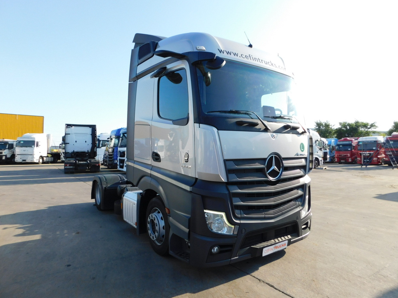 Mercedes Actros - Tractor head: gambar 2 Mercedes Actros - Tractor head: gambar 2