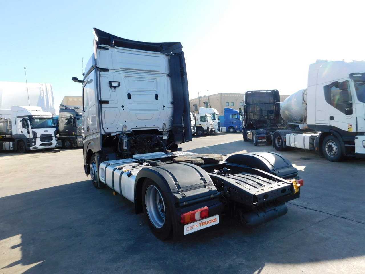 Mercedes Actros - Tractor head: gambar 4 Mercedes Actros - Tractor head: gambar 4
