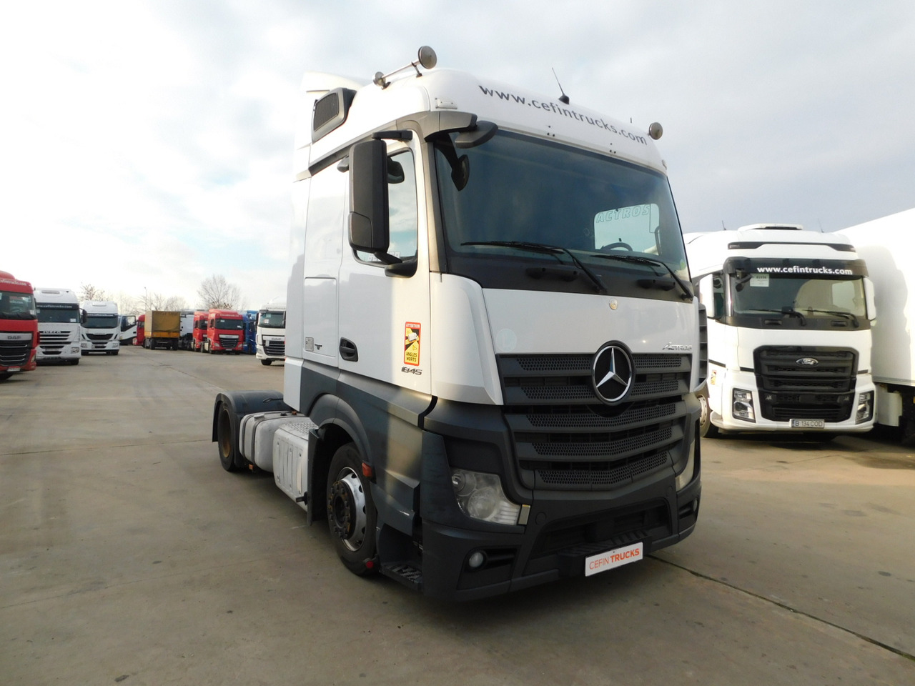 Mercedes Actros - Tractor head: gambar 2 Mercedes Actros - Tractor head: gambar 2