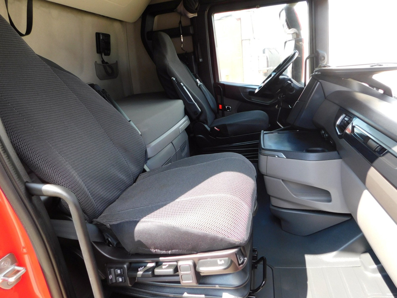 Scania S450 - Tractor head: gambar 5 Scania S450 - Tractor head: gambar 5