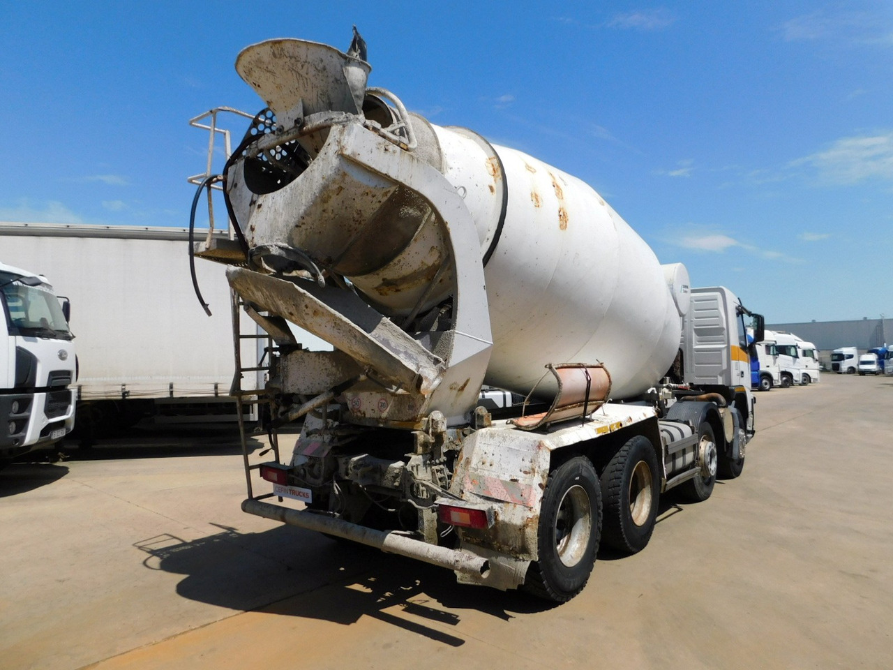 Volvo Fm9 340 mixer - Truk pengaduk beton: gambar 3 Volvo Fm9 340 mixer - Truk pengaduk beton: gambar 3