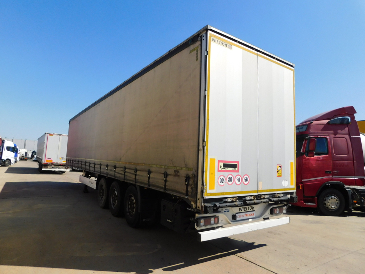 Wielton Ns3k - Semi-trailer dengan terpal samping: gambar 4 Wielton Ns3k - Semi-trailer dengan terpal samping: gambar 4