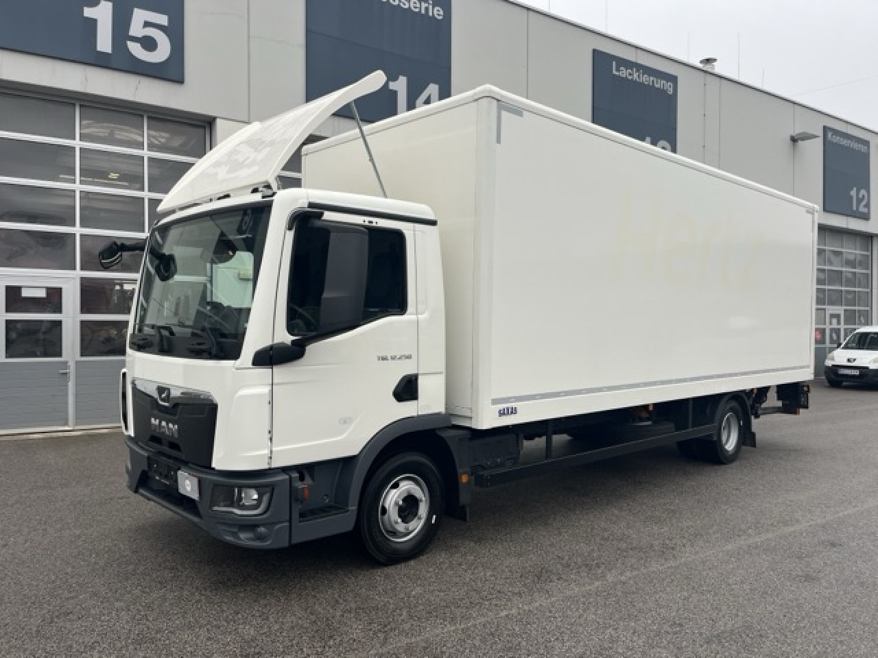 MAN TGL 12.250 4x2 BL CH Euro6 Klima AHK Luftfeder ZV - Truk box: gambar 1 MAN TGL 12.250 4x2 BL CH Euro6 Klima AHK Luftfeder ZV - Truk box: gambar 1