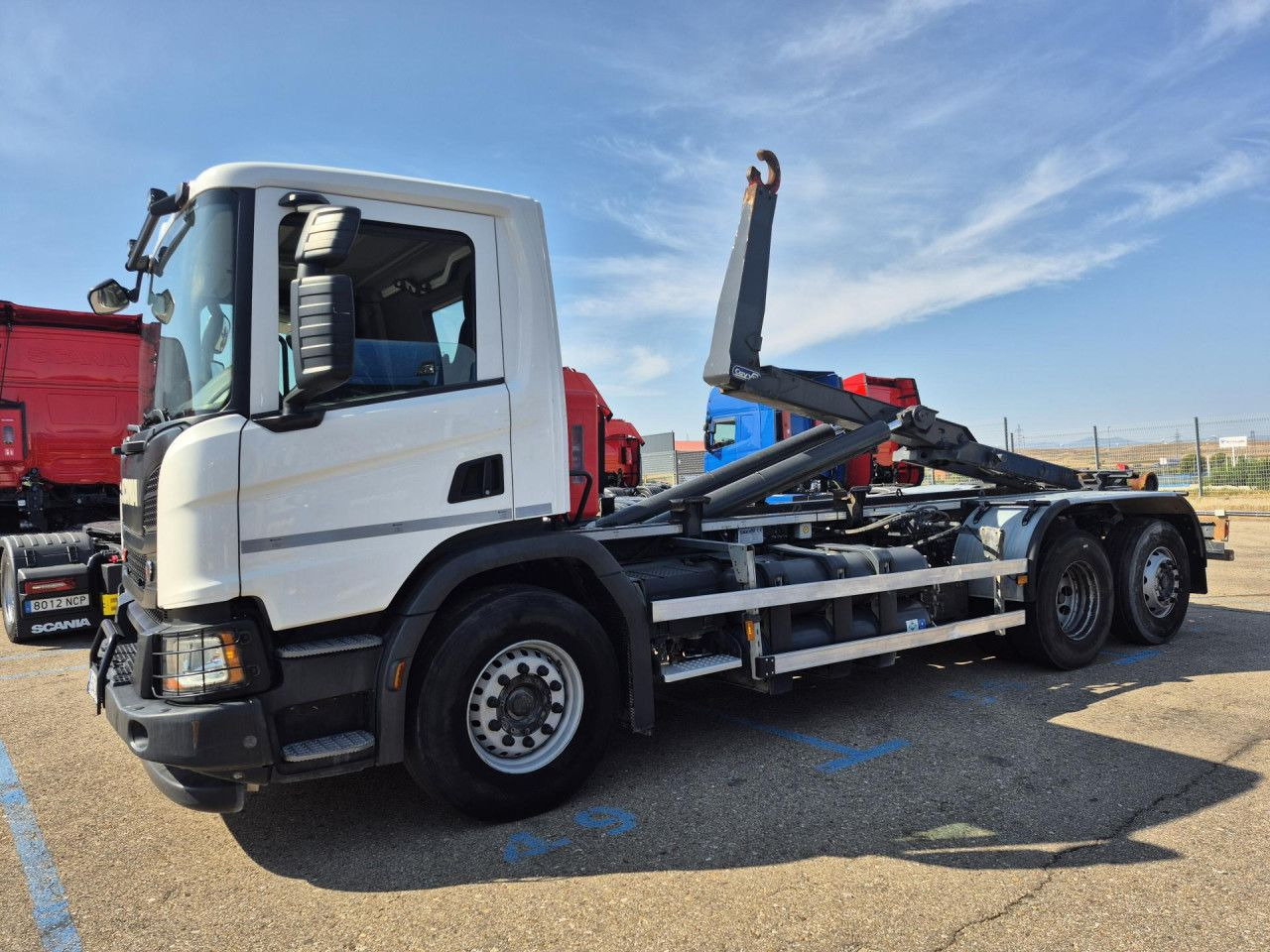 Scania P 340 - Tractor head: gambar 2 Scania P 340 - Tractor head: gambar 2