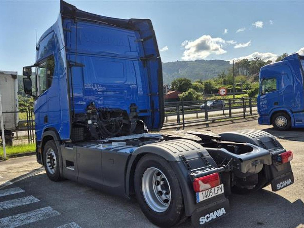 Scania R 450 - Tractor head: gambar 2 Scania R 450 - Tractor head: gambar 2