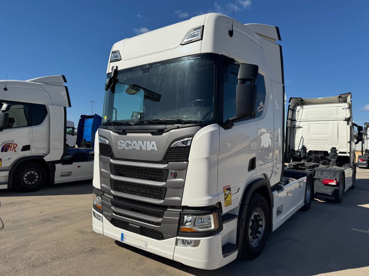 Scania R 460 - Tractor head: gambar 2 Scania R 460 - Tractor head: gambar 2