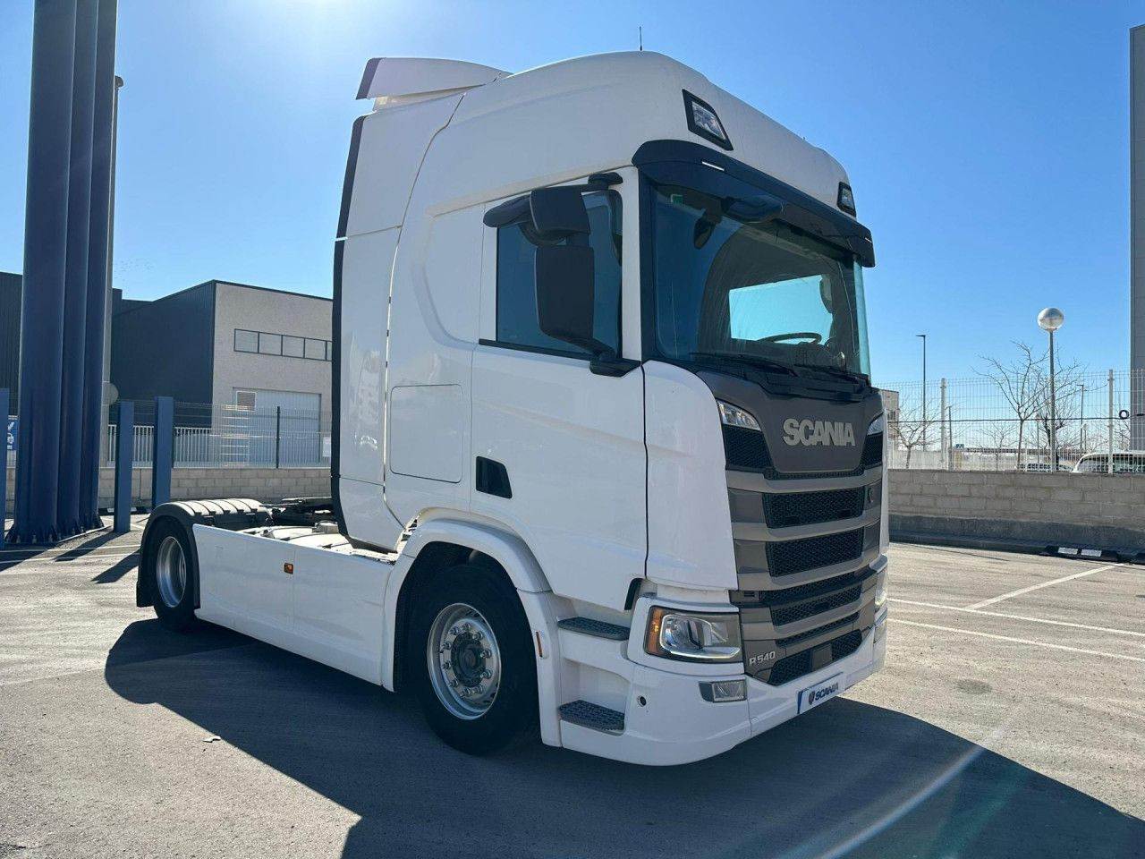 Scania R 460 - Tractor head: gambar 4 Scania R 460 - Tractor head: gambar 4