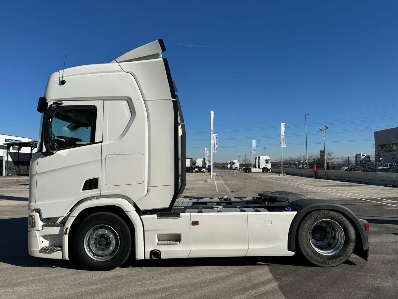 Scania R 460 - Tractor head: gambar 2 Scania R 460 - Tractor head: gambar 2