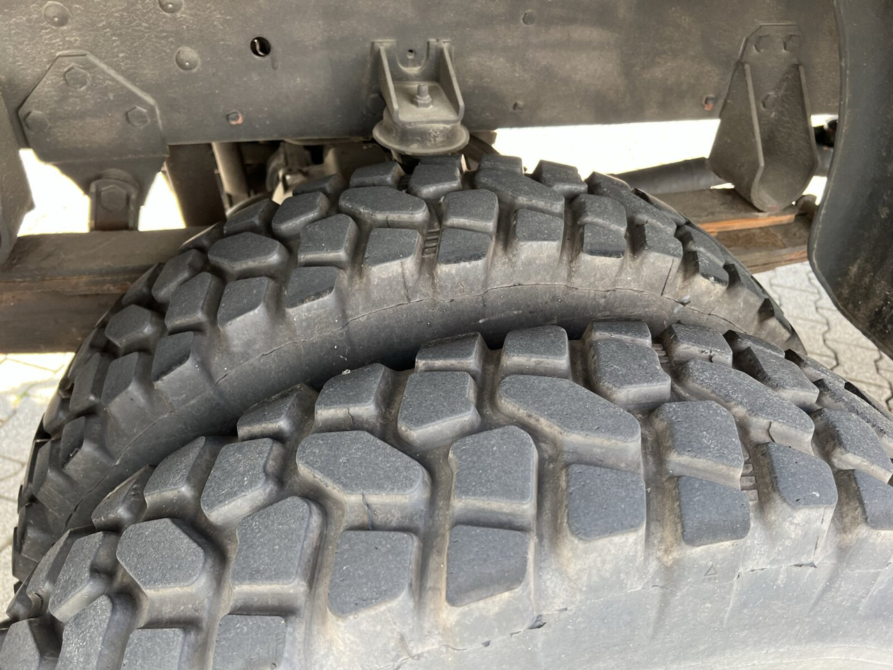 110-17 AW 4x4 110-17 AW 4x4, Ex-, Küche - Truk dengan terpal samping: gambar 4 110-17 AW 4x4 110-17 AW 4x4, Ex-, Küche - Truk dengan terpal samping: gambar 4