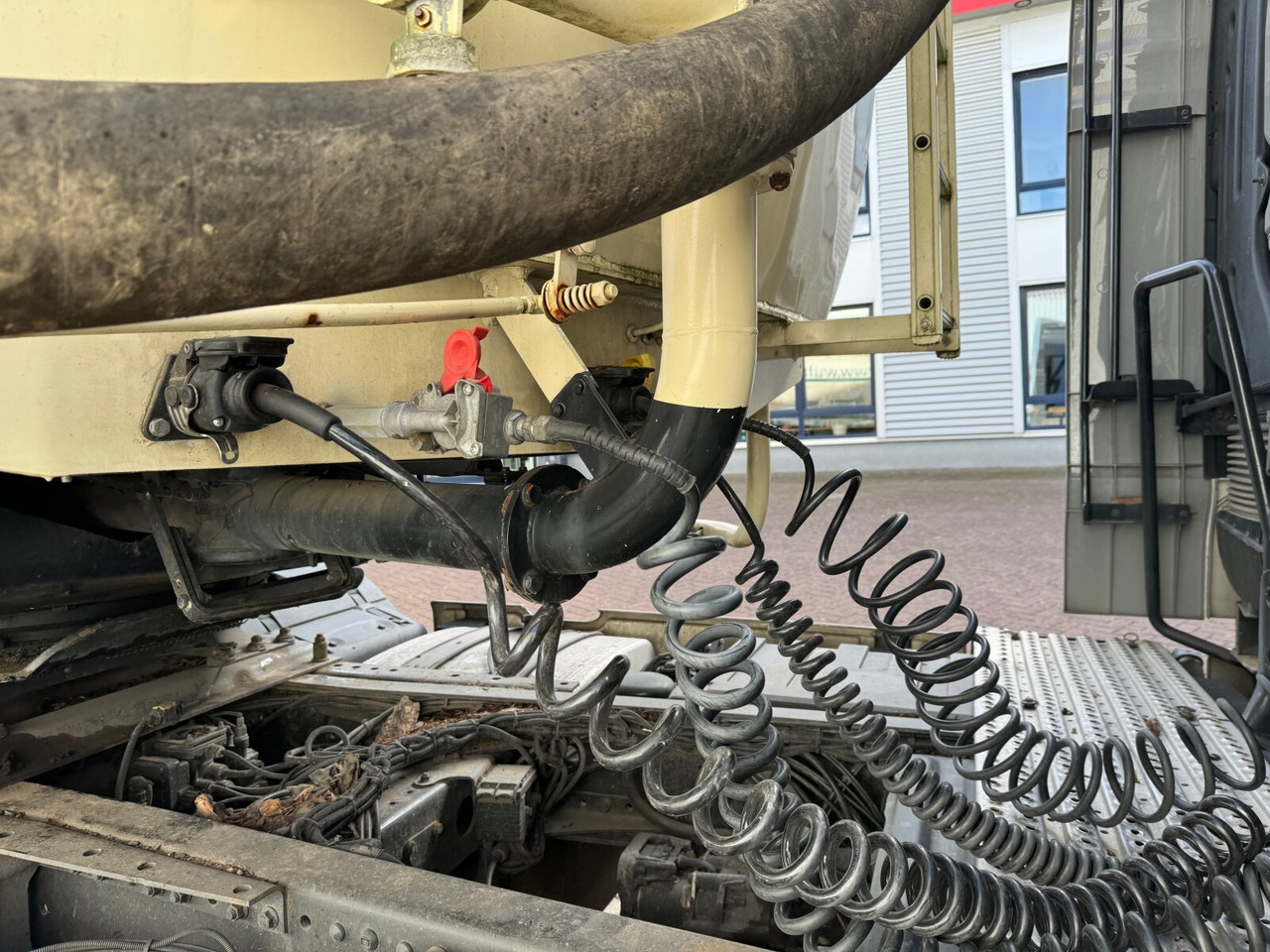 97WSL 33-24 Siloauflieger Welgro 97WSL 33-24 Siloauflieger, Lenkachse, 8 Kammern, ca. 51m³ - Semi trailer silo: gambar 5 97WSL 33-24 Siloauflieger Welgro 97WSL 33-24 Siloauflieger, Lenkachse, 8 Kammern, ca. 51m³ - Semi trailer silo: gambar 5