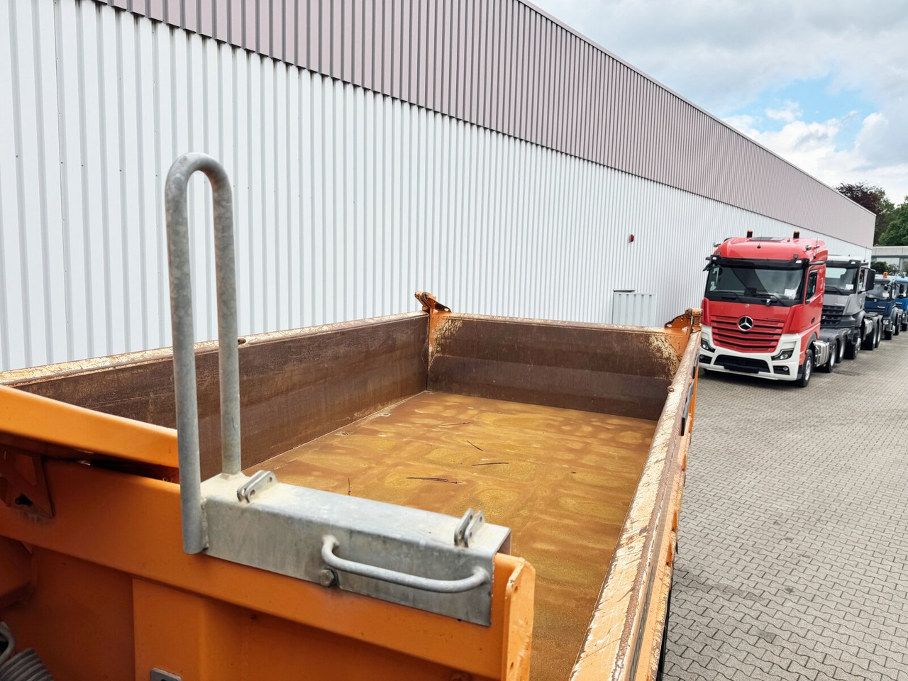 AD260T41 6x4 AD260T41 6x4, EEV - Truk jungkit: gambar 2 AD260T41 6x4 AD260T41 6x4, EEV - Truk jungkit: gambar 2