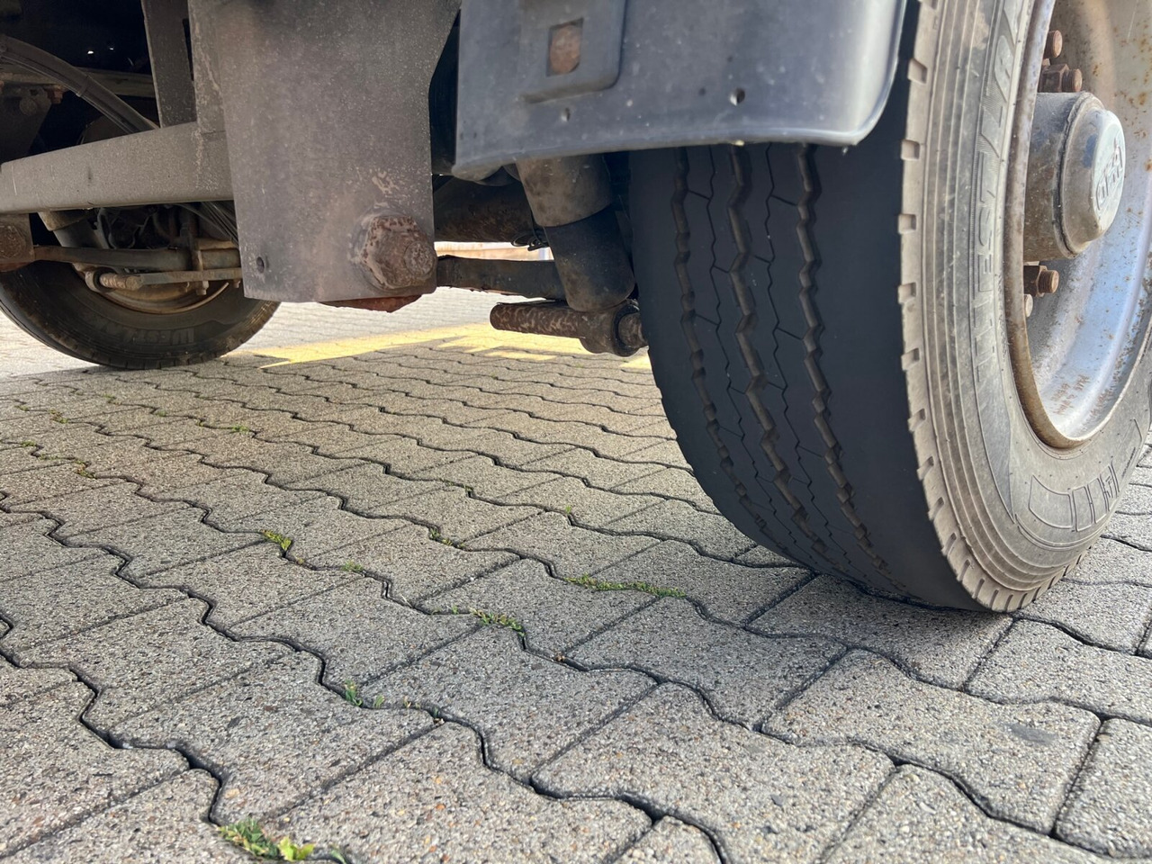 Ackermann PS-F 5.3/13.5 EZG SPS PS-F 5.3/13.5 EZG SPS, Edscha-Verdeck, Lenkachse - Semi-trailer dengan terpal samping: gambar 2 Ackermann PS-F 5.3/13.5 EZG SPS PS-F 5.3/13.5 EZG SPS, Edscha-Verdeck, Lenkachse - Semi-trailer dengan terpal samping: gambar 2