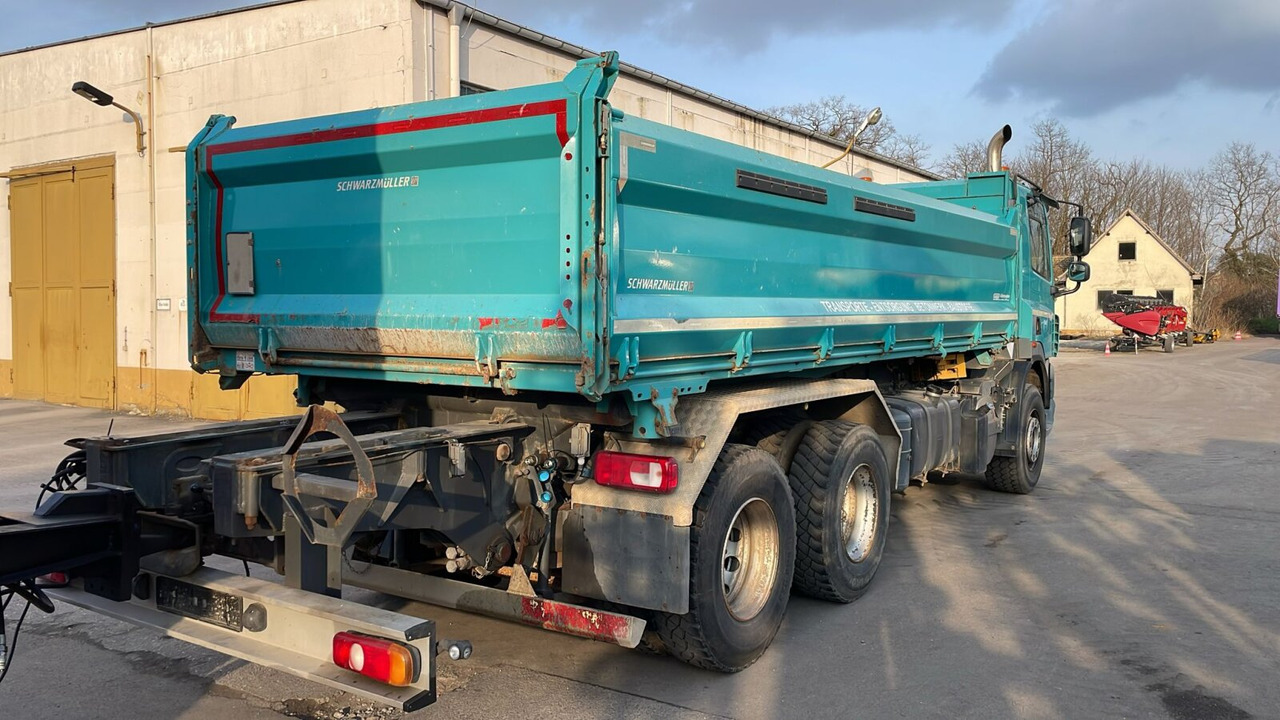 DAF CF 85.460 6x4 CF 85.460 6x4, Bordmatik links - Truk jungkit: gambar 5 DAF CF 85.460 6x4 CF 85.460 6x4, Bordmatik links - Truk jungkit: gambar 5