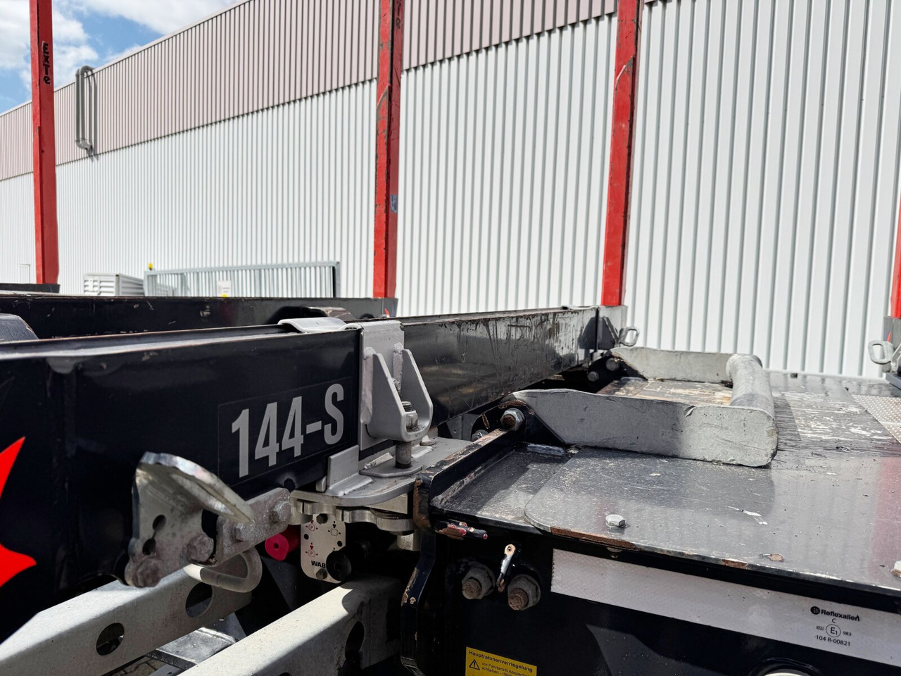 Doll LOGO H3L-14XL LOGO H3L-14XL, Liftachse, Nachlauflenkachse, teleskopierbar 9,4m-12,9 - Semi-trailer pengangkut kayu: gambar 2 Doll LOGO H3L-14XL LOGO H3L-14XL, Liftachse, Nachlauflenkachse, teleskopierbar 9,4m-12,9 - Semi-trailer pengangkut kayu: gambar 2