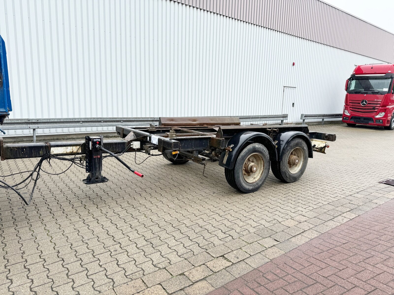EACA 135.20 T FUCHS EACA 135.20 T, Absetzanhänger für 1 Mulde - Trailer lewati: gambar 1 EACA 135.20 T FUCHS EACA 135.20 T, Absetzanhänger für 1 Mulde - Trailer lewati: gambar 1