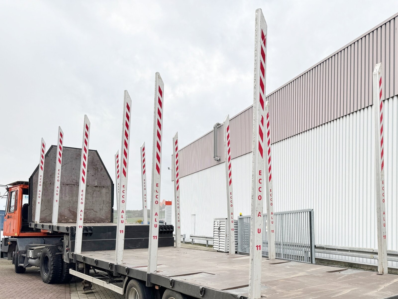 ECCO ALU Schemel/Rungen ECCO ALU Schemel/Rungen, 12x Neuwertig - Truk logging: gambar 4 ECCO ALU Schemel/Rungen ECCO ALU Schemel/Rungen, 12x Neuwertig - Truk logging: gambar 4