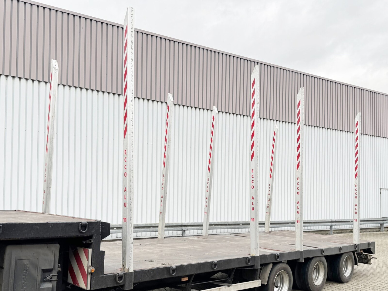 ECCO ALU Schemel/Rungen ECCO ALU Schemel/Rungen, 12x Neuwertig - Truk logging: gambar 3 ECCO ALU Schemel/Rungen ECCO ALU Schemel/Rungen, 12x Neuwertig - Truk logging: gambar 3