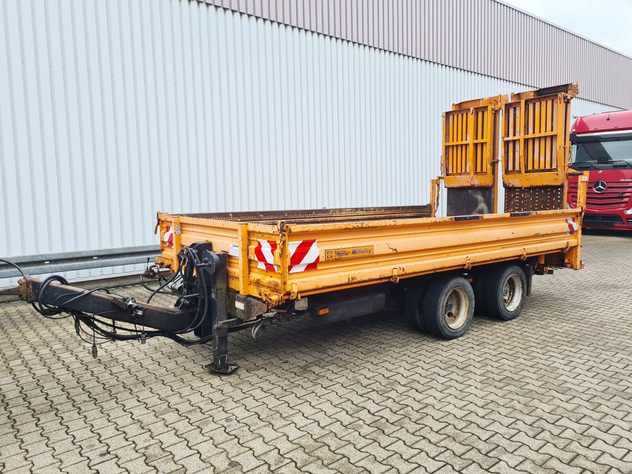 ETK-TA ETK-TA, hydr. Auffahrrampen - Trailer flatbed: gambar 1 ETK-TA ETK-TA, hydr. Auffahrrampen - Trailer flatbed: gambar 1