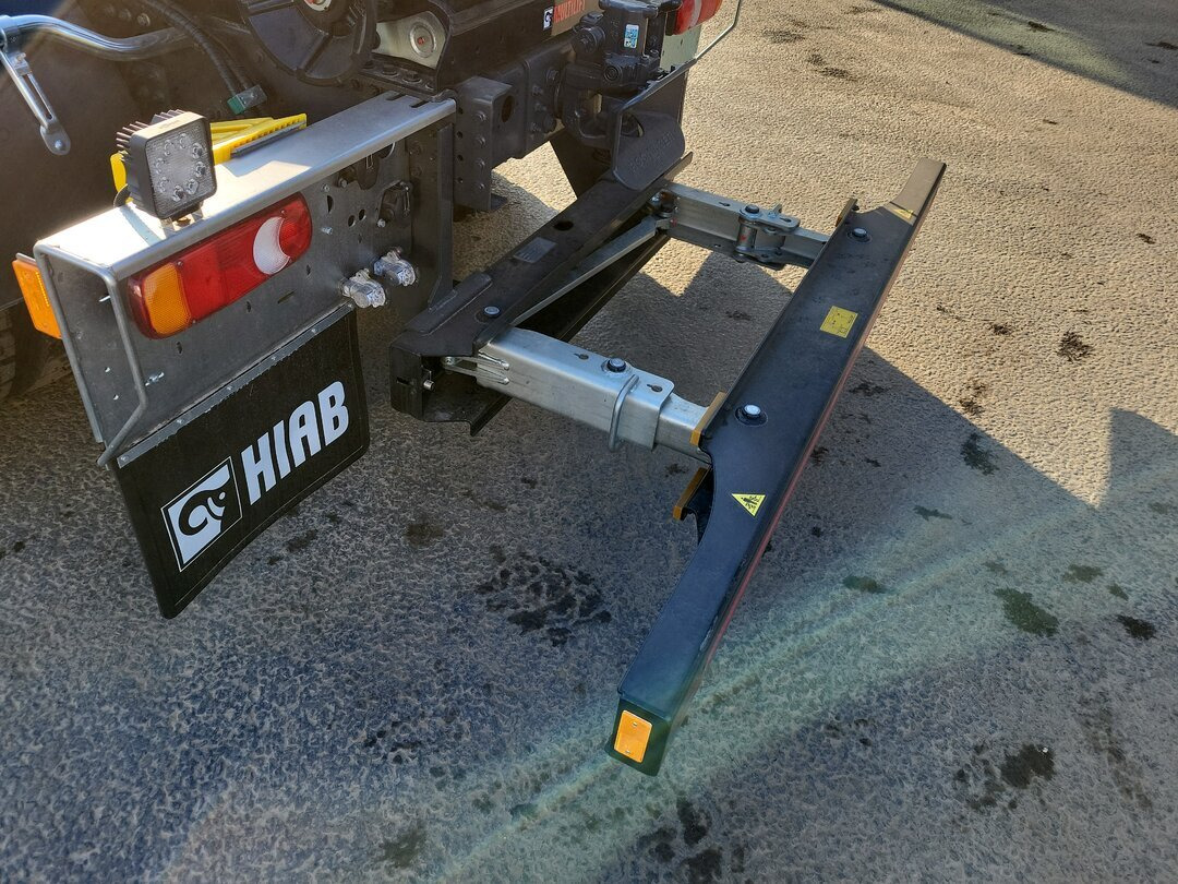 Euro Cargo 180E320 4x2 Euro Cargo 180E320 4x2, HIAB Abroller - Hook lift: gambar 4 Euro Cargo 180E320 4x2 Euro Cargo 180E320 4x2, HIAB Abroller - Hook lift: gambar 4