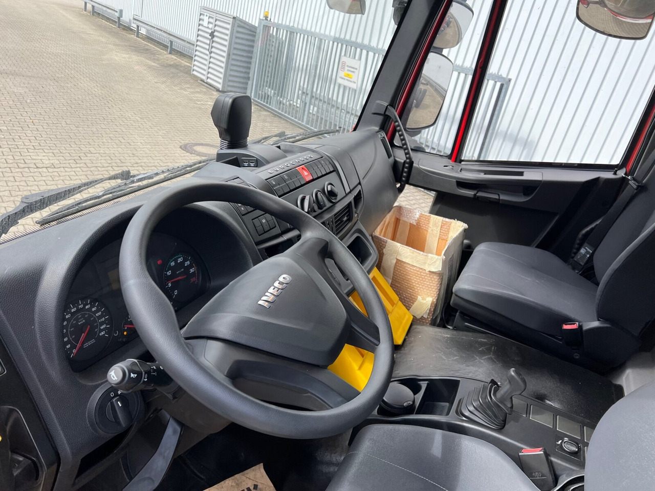 EuroCargo ML160E32 4x2 EuroCargo ML160E32 4x2, 5x Vorhanden! - Truk sasis: gambar 4 EuroCargo ML160E32 4x2 EuroCargo ML160E32 4x2, 5x Vorhanden! - Truk sasis: gambar 4