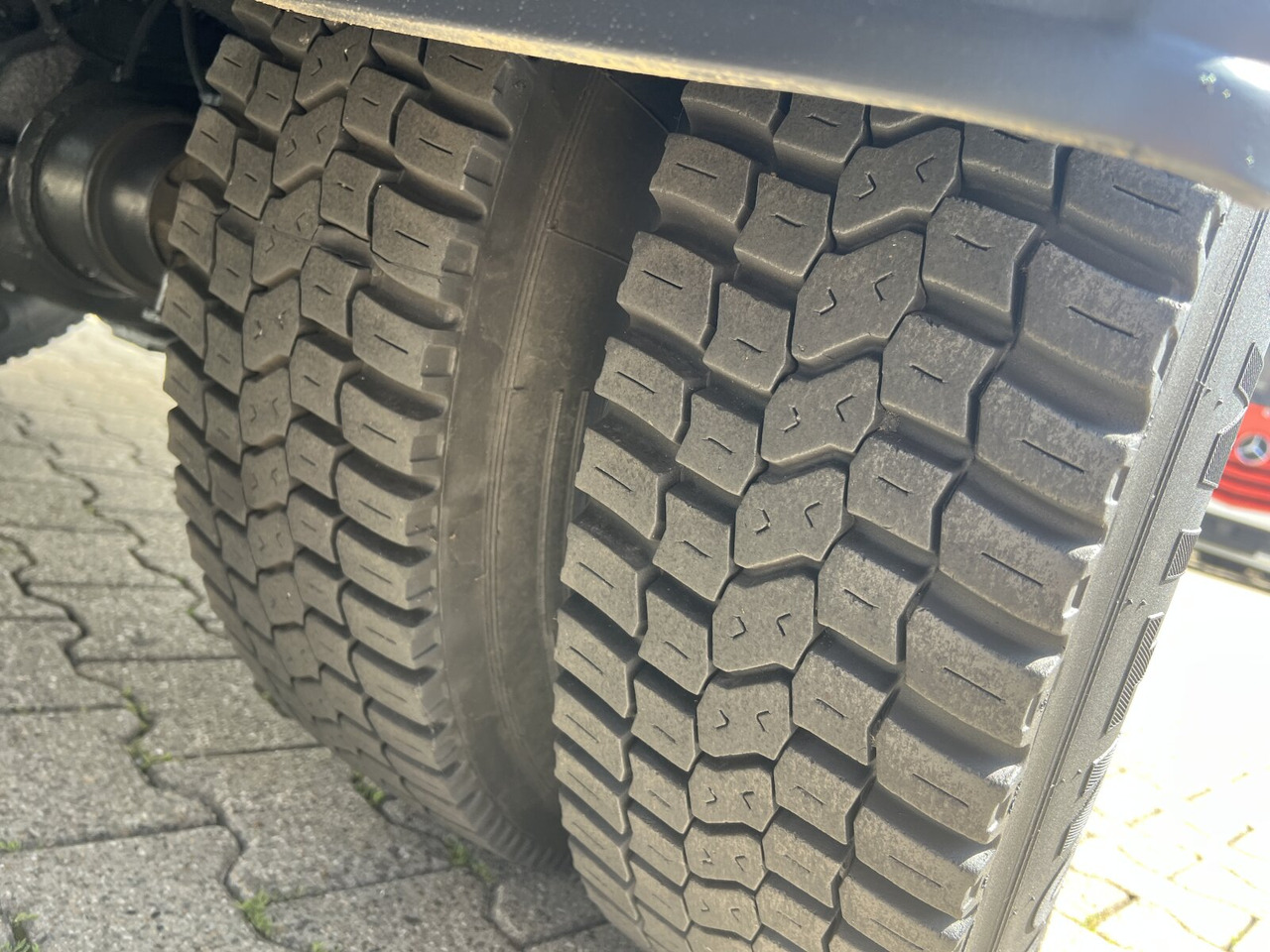 EuroCargo ML80E18K 4x2 EuroCargo ML80E18K 4x2 - Truk jungkit: gambar 2 EuroCargo ML80E18K 4x2 EuroCargo ML80E18K 4x2 - Truk jungkit: gambar 2