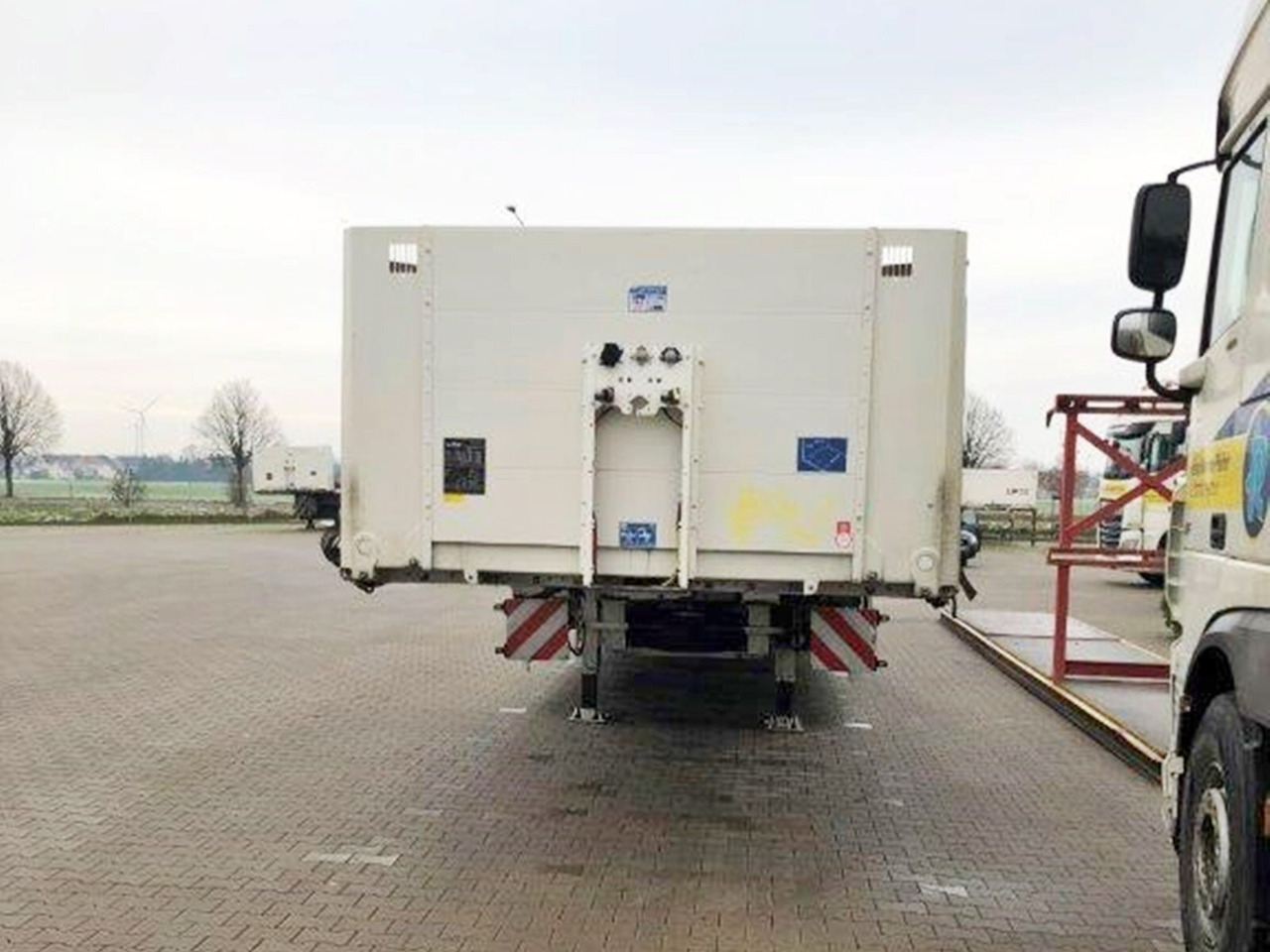Fliegl SDS 390 SDS 390, 2x VORHANDEN! - Semi-trailer low bed: gambar 3 Fliegl SDS 390 SDS 390, 2x VORHANDEN! - Semi-trailer low bed: gambar 3