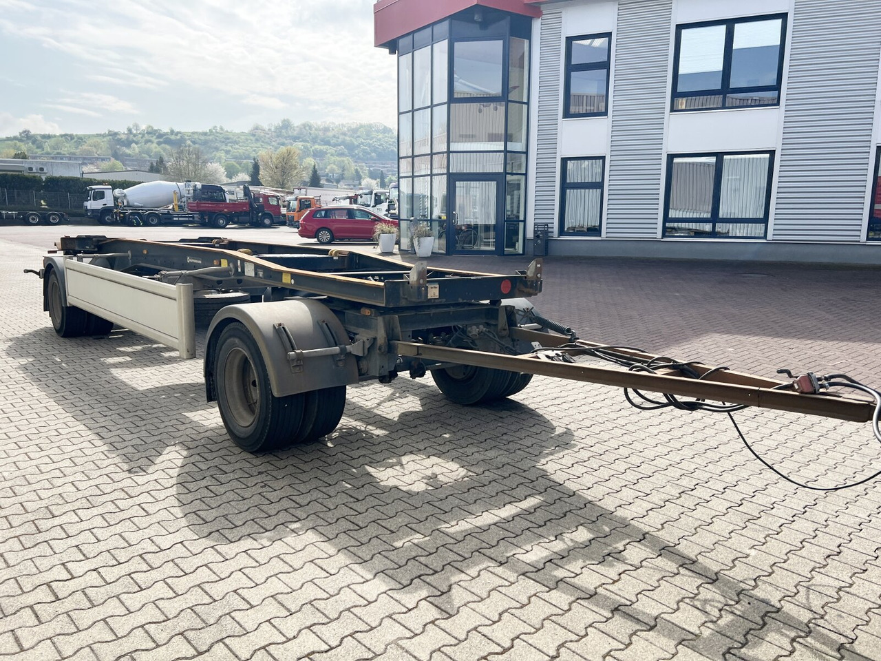 Trailer lewati HSA 18.70 L Schlittenabroller HSA 18.70 L Schlittenabroller: gambar 6 Trailer lewati HSA 18.70 L Schlittenabroller HSA 18.70 L Schlittenabroller: gambar 6