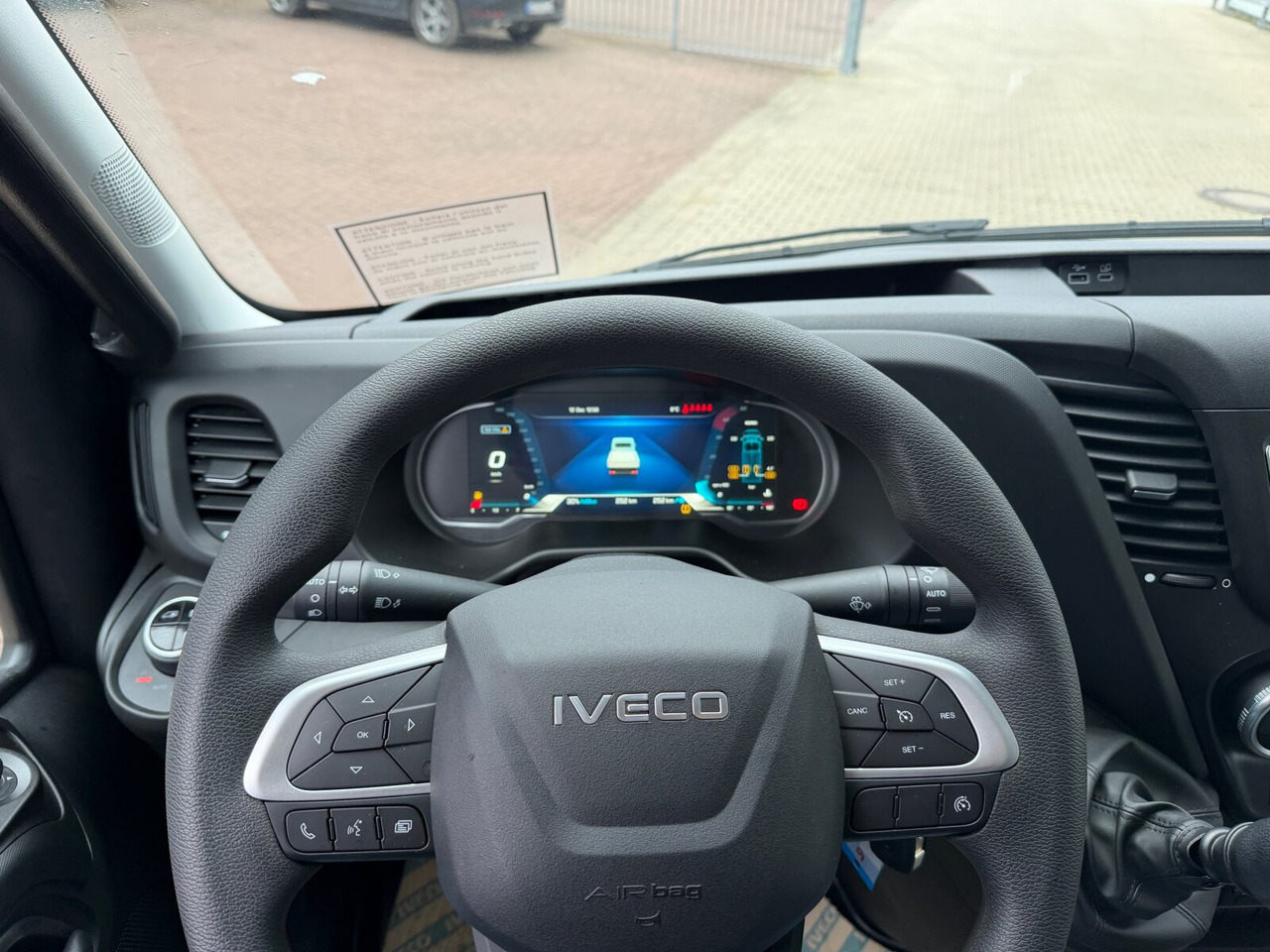 Iveco Daily 72C18H/P DK 4x2 Daily 72C18H/P DK 4x2, Nebenantrieb - Truk sasis: gambar 3 Iveco Daily 72C18H/P DK 4x2 Daily 72C18H/P DK 4x2, Nebenantrieb - Truk sasis: gambar 3