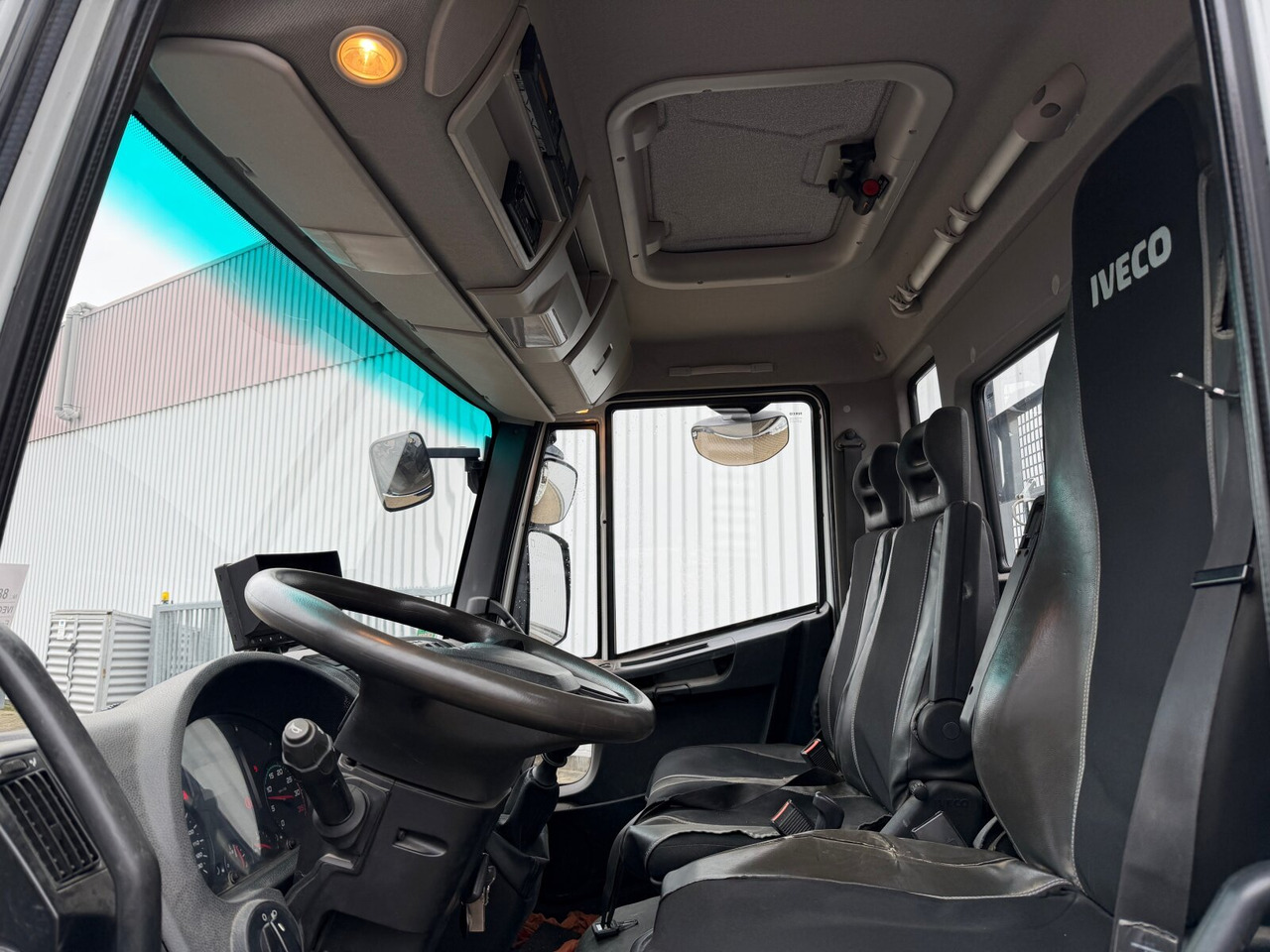 Iveco EuroCargo ML80E21 K 4x2 EuroCargo ML80E21 K 4x2, 2x AHK - Truk jungkit: gambar 2 Iveco EuroCargo ML80E21 K 4x2 EuroCargo ML80E21 K 4x2, 2x AHK - Truk jungkit: gambar 2