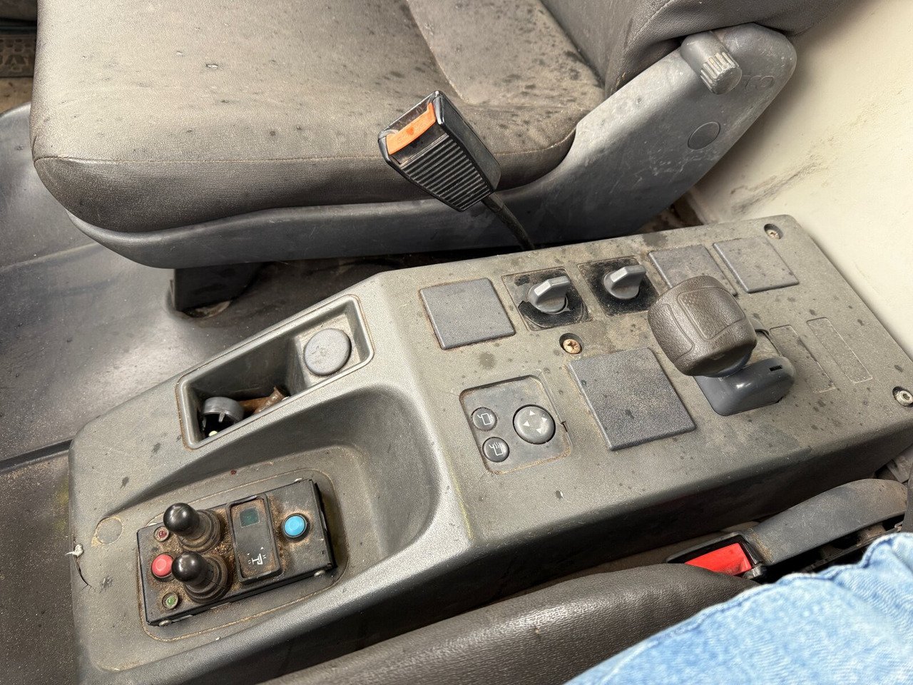 Iveco ML80E18/P 4x2 ML80E18/P 4x2, City-Abroller - Hook lift: gambar 4 Iveco ML80E18/P 4x2 ML80E18/P 4x2, City-Abroller - Hook lift: gambar 4