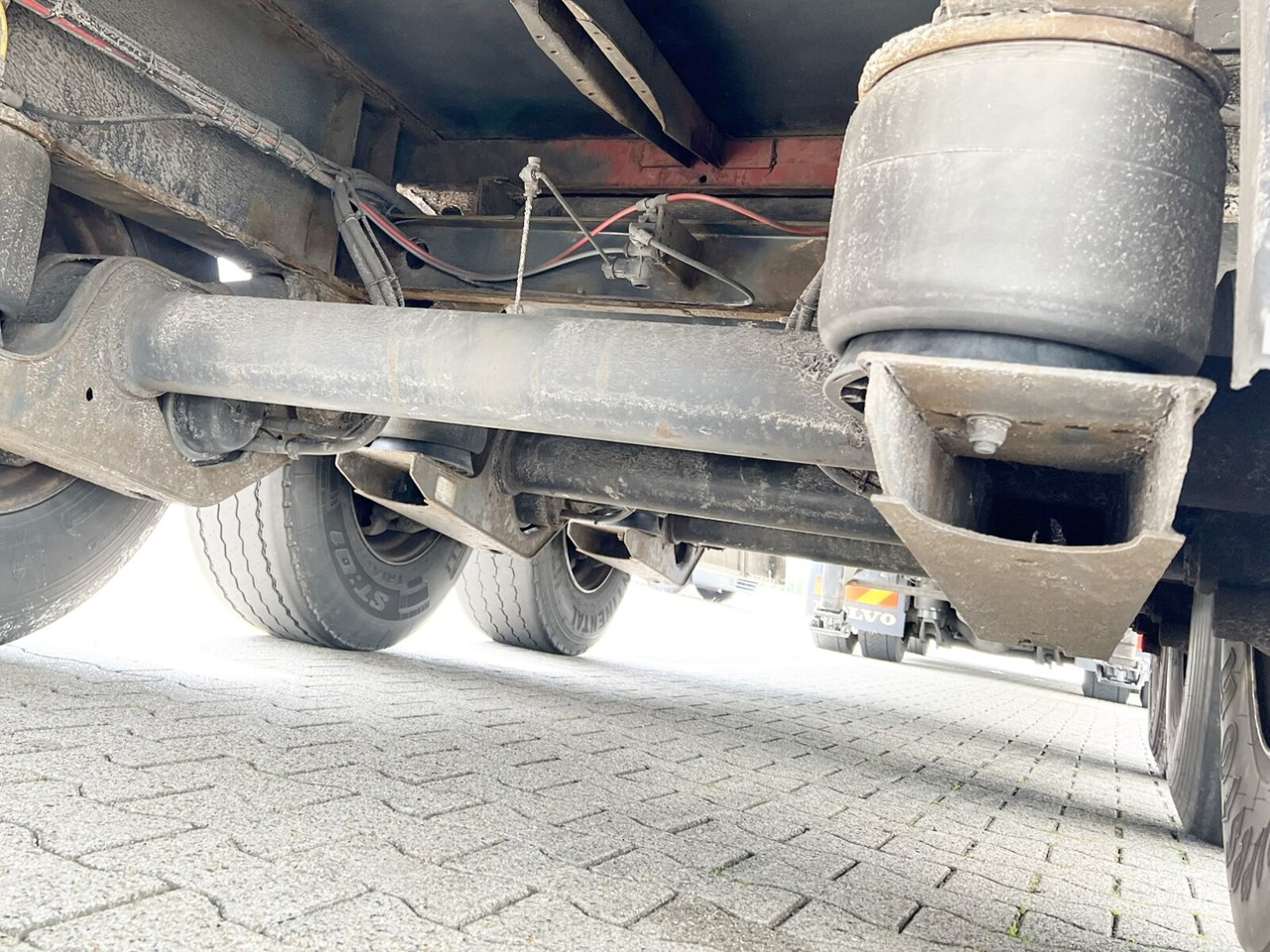 Krone SDP 27 SDP 27 , Edscha-Verdeck - Semi-trailer dengan terpal samping: gambar 5 Krone SDP 27 SDP 27 , Edscha-Verdeck - Semi-trailer dengan terpal samping: gambar 5