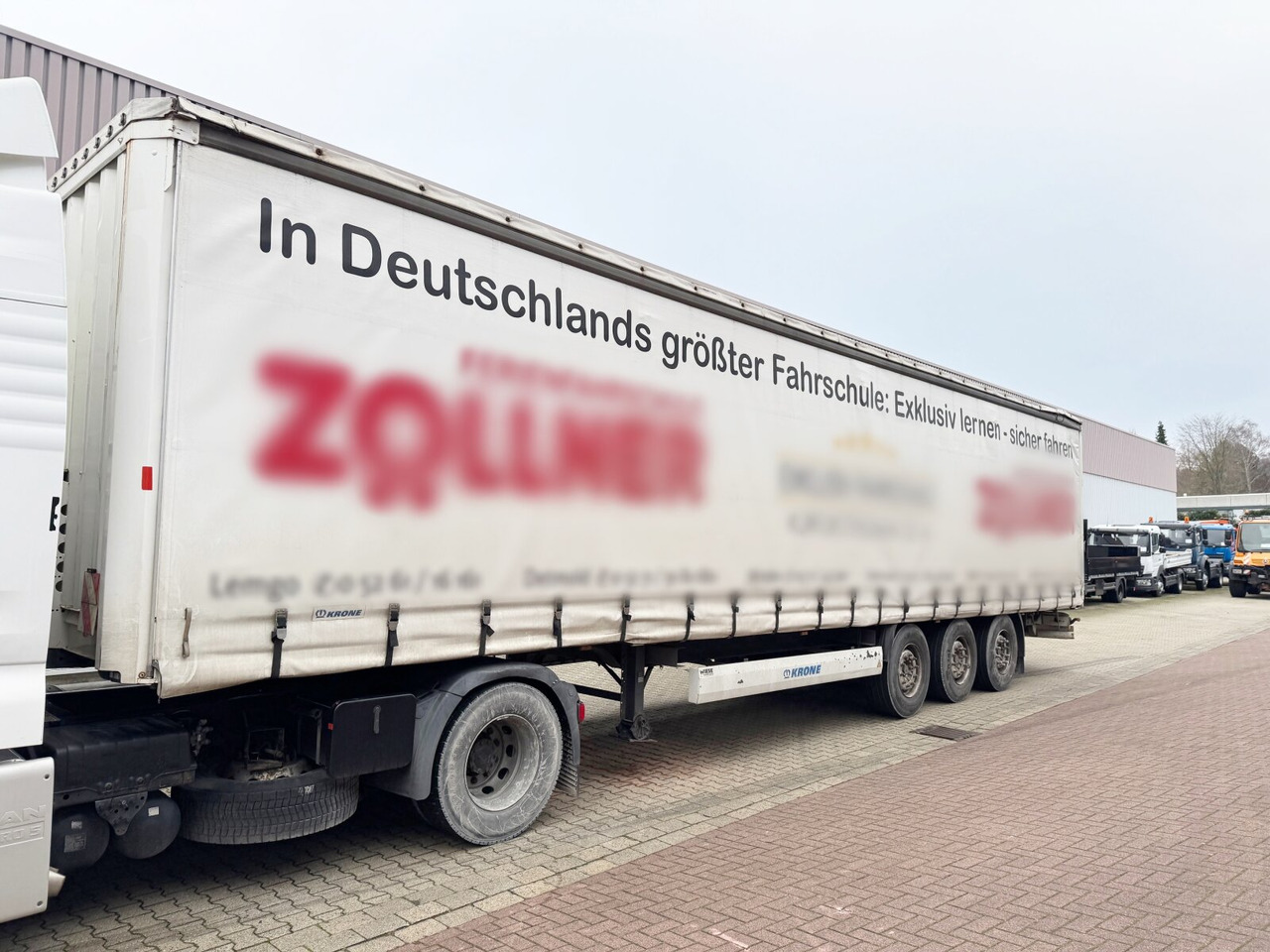 Krone SDP 27 SDP 27 , Edscha-Verdeck, Ex-Fahrschule - Semi-trailer flatbed: gambar 1 Krone SDP 27 SDP 27 , Edscha-Verdeck, Ex-Fahrschule - Semi-trailer flatbed: gambar 1