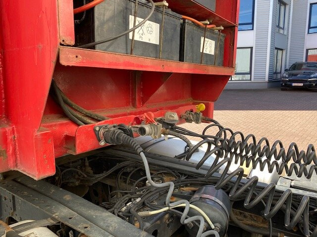 Langendorf SATUE 20/24 SATUE 20/24 mit durchgehender hydr. Rampe - Semi-trailer low bed: gambar 4 Langendorf SATUE 20/24 SATUE 20/24 mit durchgehender hydr. Rampe - Semi-trailer low bed: gambar 4