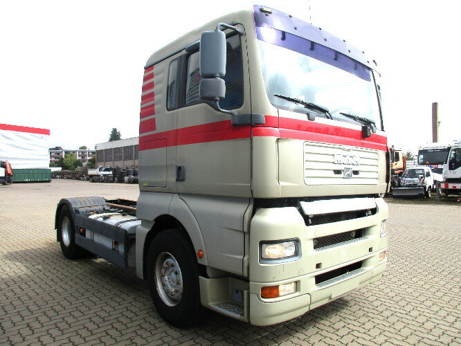 Truk sasis MAN TGA 18.360 4x2: gambar 10