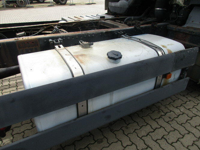 Truk sasis MAN TGA 18.360 4x2: gambar 11