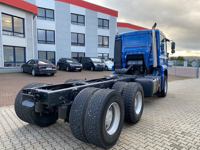 Truk jungkit MAN TGA 26.480 6x4 FDLK TGA 26.480 6x4 FDLK, Winterdienstausstattung: gambar 9