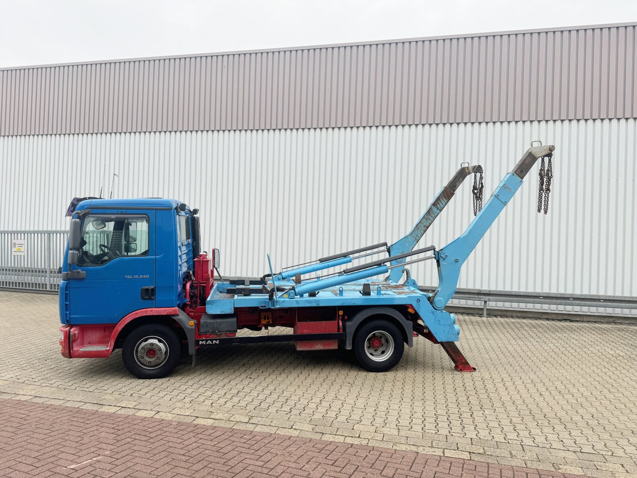 Truk skip loader MAN TGL 12.240 4X2 BB TGL 12.240 4X2 BB, Tele-Absetzer: gambar 12 Truk skip loader MAN TGL 12.240 4X2 BB TGL 12.240 4X2 BB, Tele-Absetzer: gambar 12