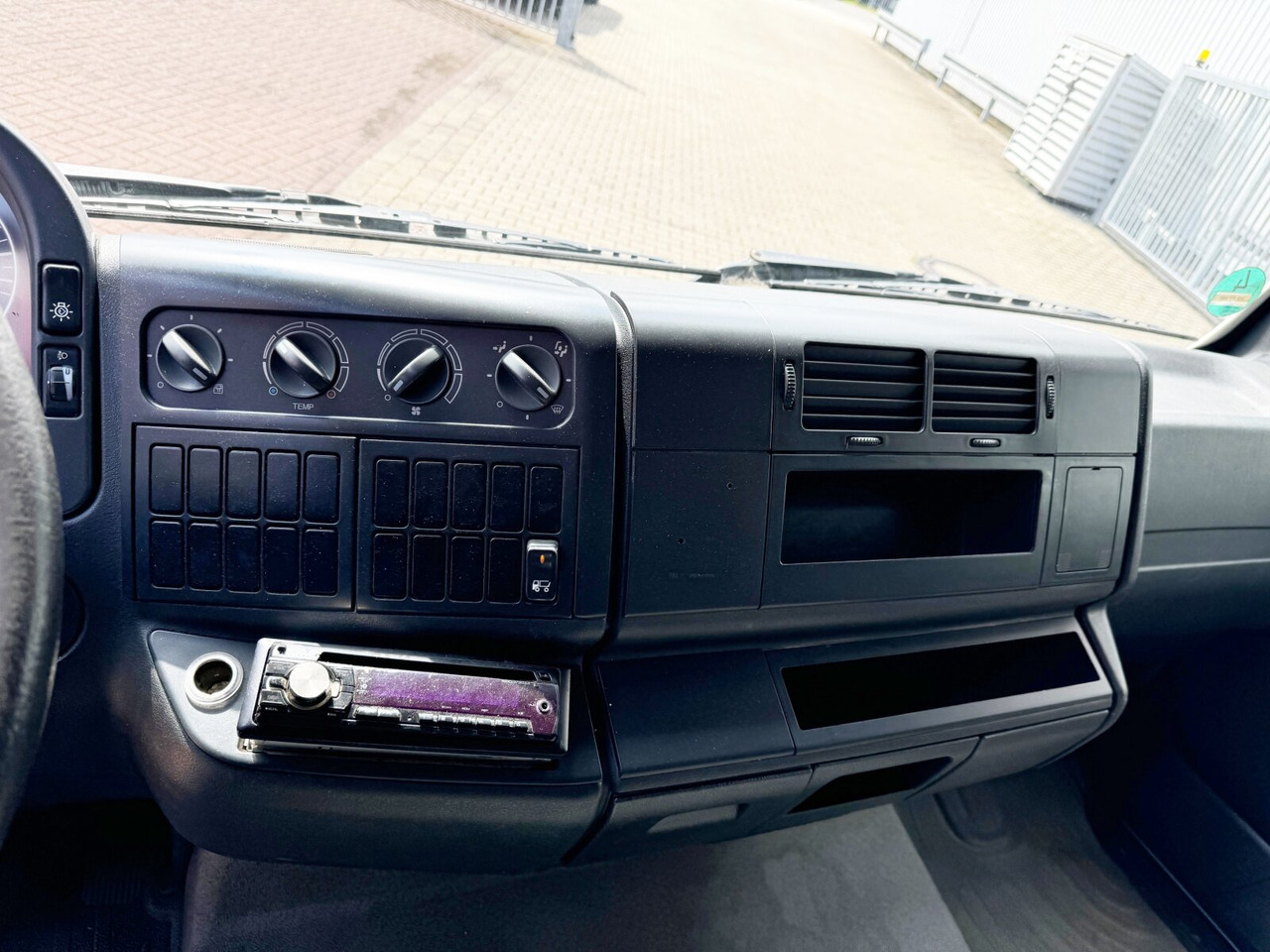 Truk flatbed MAN TGL 7.150 4x2 BB TGL 7.150 4x2 BB mit LBW MBB (BJ. 2019): gambar 6 Truk flatbed MAN TGL 7.150 4x2 BB TGL 7.150 4x2 BB mit LBW MBB (BJ. 2019): gambar 6