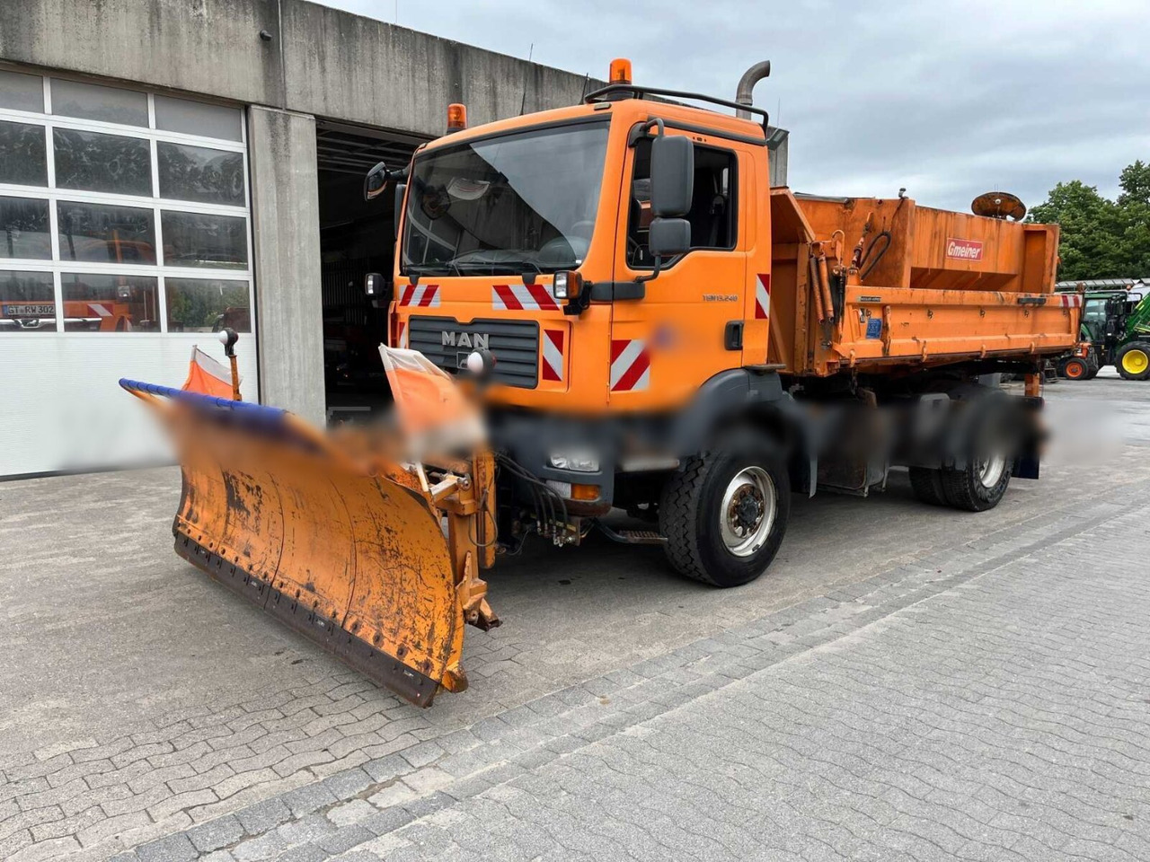 MAN TGM 15.240 4X4 BL TGM 15.240 4X4 BL, Winterdienstausstattung - Truk jungkit: gambar 2 MAN TGM 15.240 4X4 BL TGM 15.240 4X4 BL, Winterdienstausstattung - Truk jungkit: gambar 2